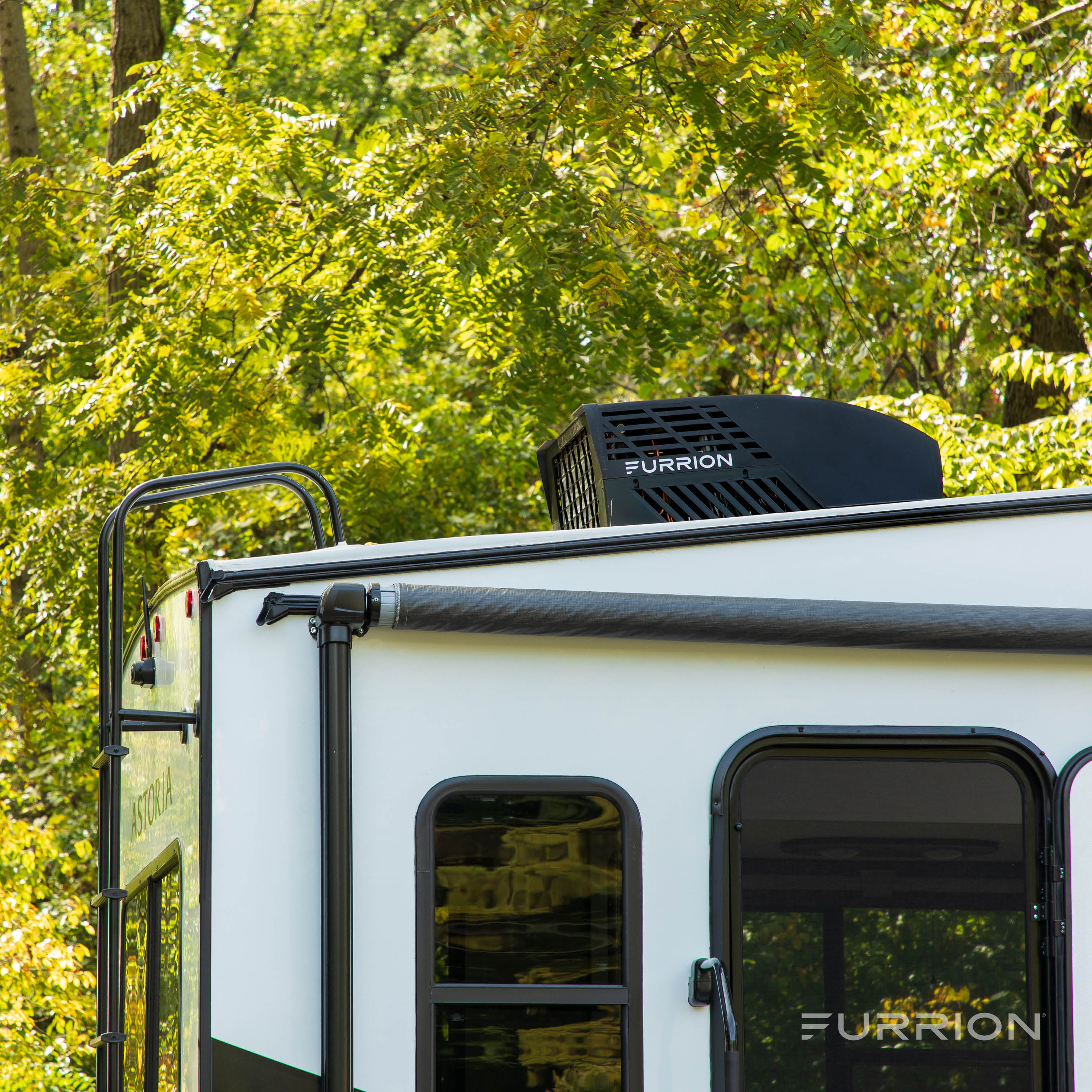 Furrion Chill® HE RV Roof Air Conditioner (R32)