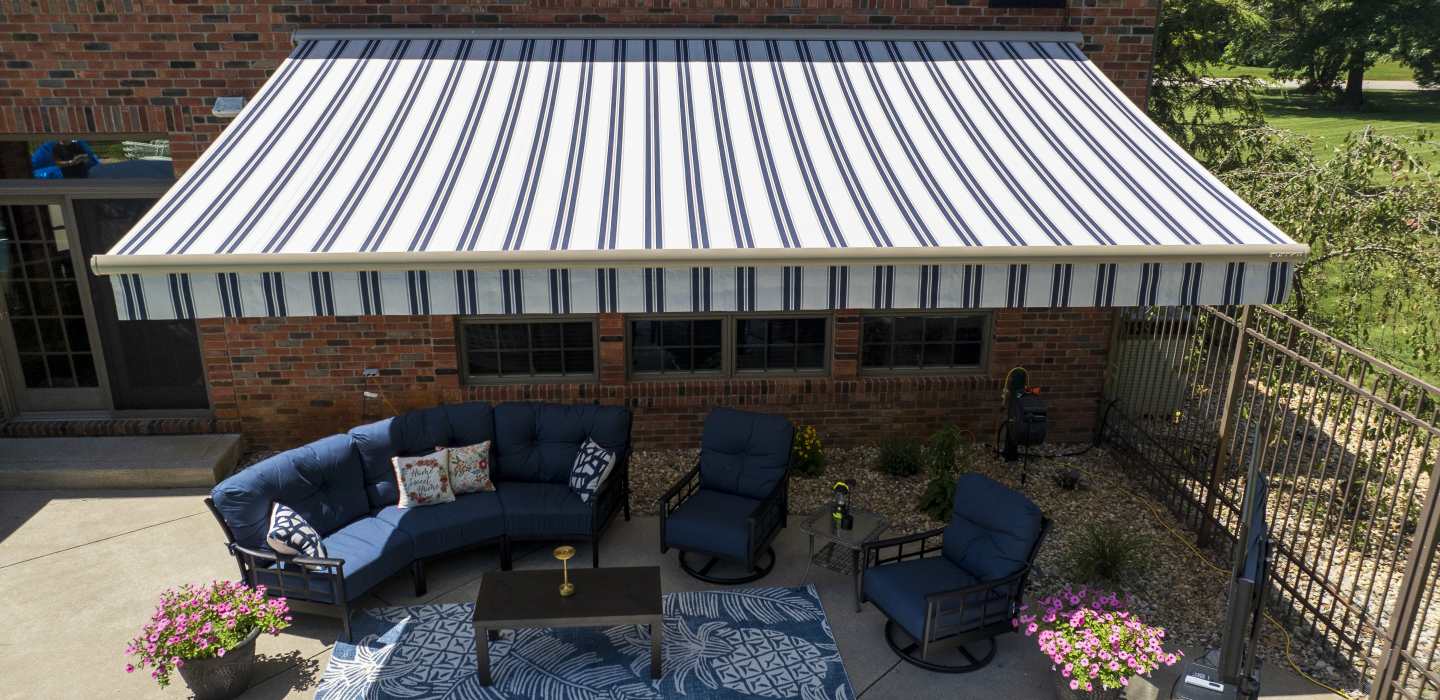 Retractable Home Awning