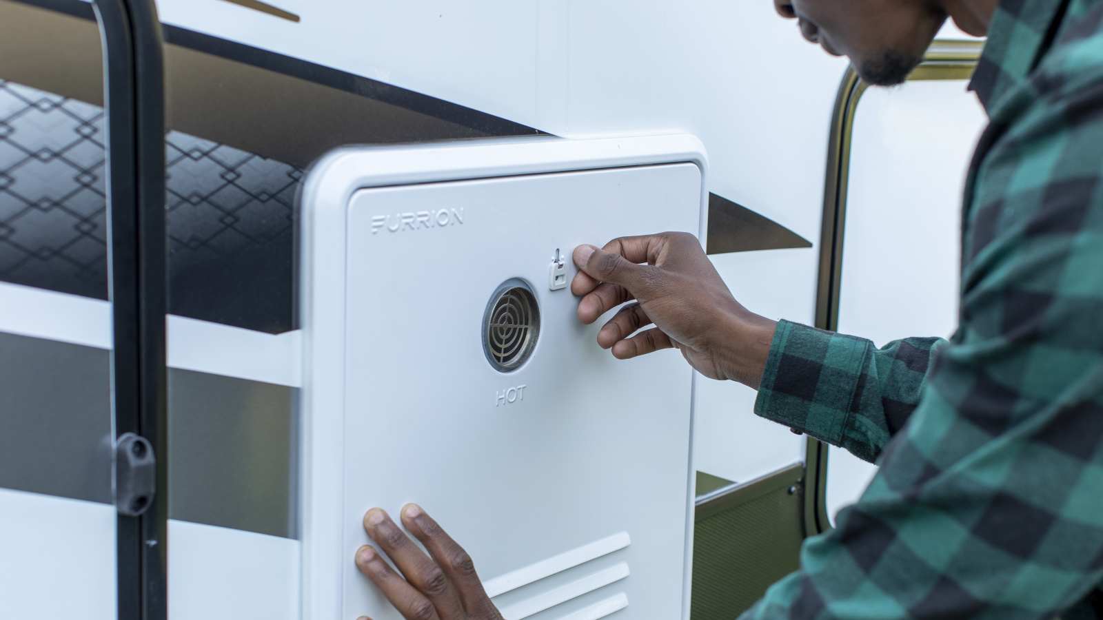 RV Hot Water Heater Tankless